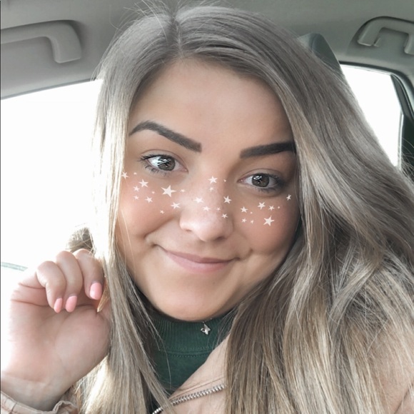 Meet your Posher, Ellie - Picture 1 of 1